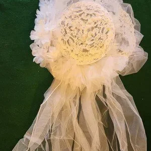 Vintage Juliet Veils 1980 Wedding Veil Hat & Back Veil, by Chicago Bead Works Juliet Veils by Chicago Bead Works | Accessories | Vintage  main image 3